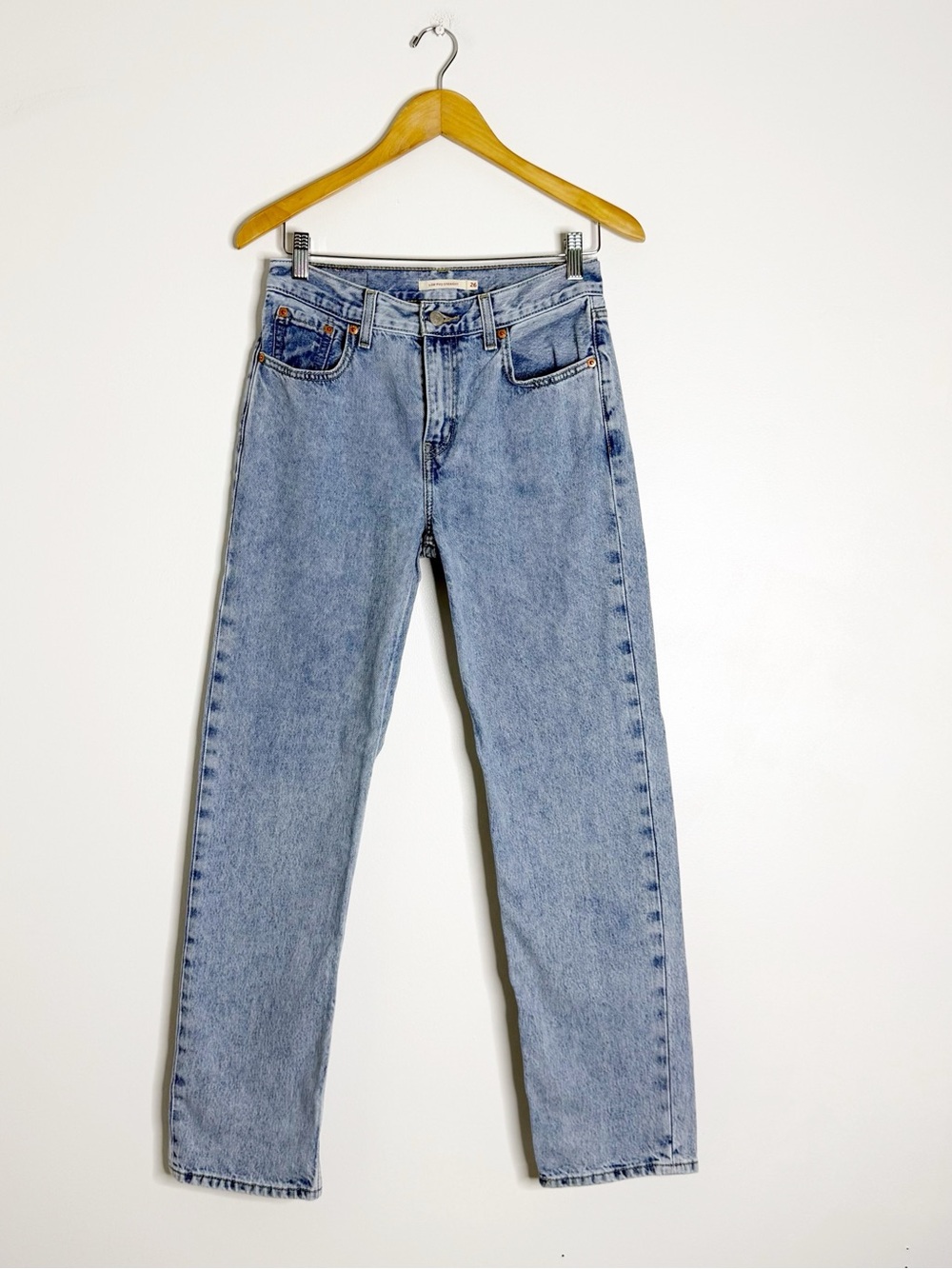 Levi’s Low Pro Straight Jeans Women’s Size 26 Light Wash 100% Cotton